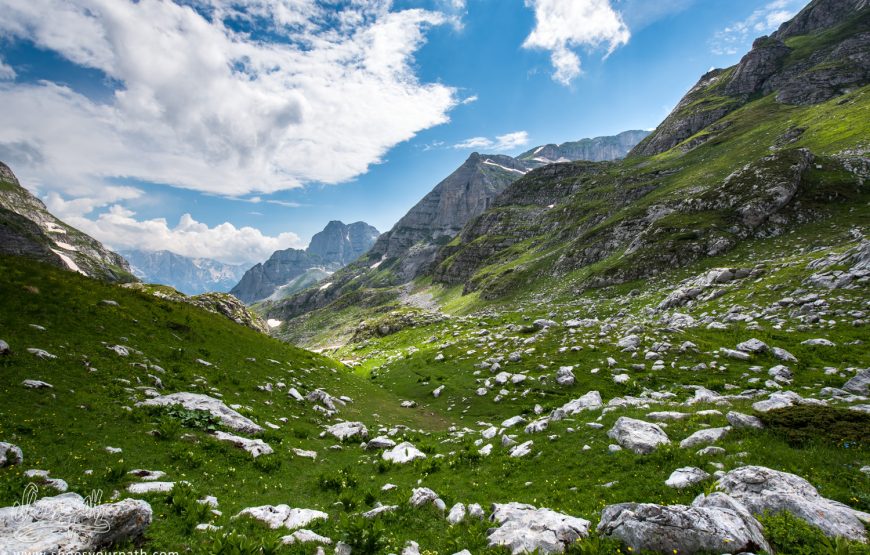 Self-Guided Tour: Hiking of Koman Lake, Valbona Valley & Theth in 6 Days