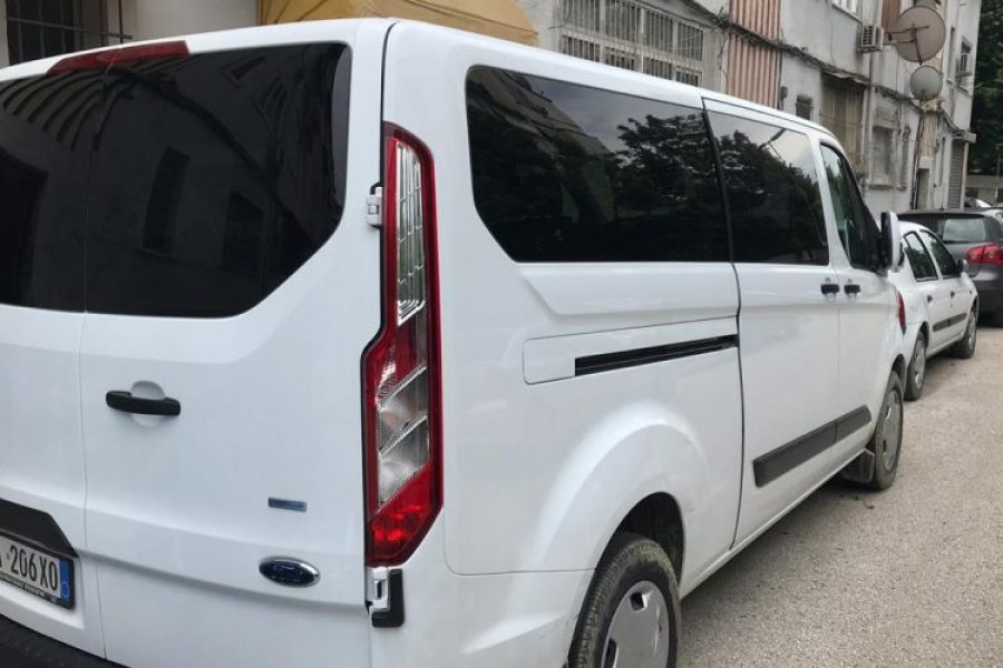 Rent a private minivan at Tirana Airport