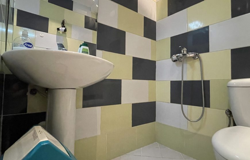 Studio me qira ditore ne Tirane, tek Lulishtja Cajupi: 3000 Lek/Nata