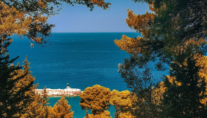 Day-tour- Vlora-boat-sazani-karaburuni