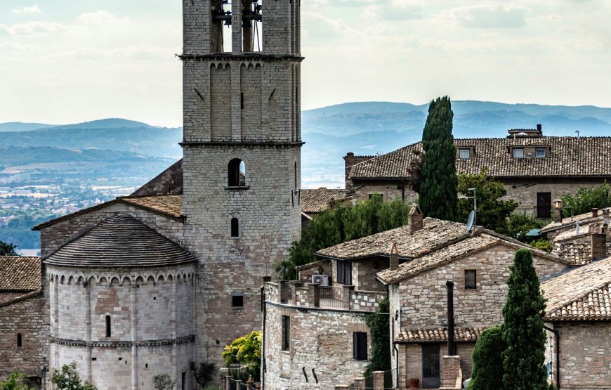 Pearls of Italy: Semi Private Tour in 12 Days