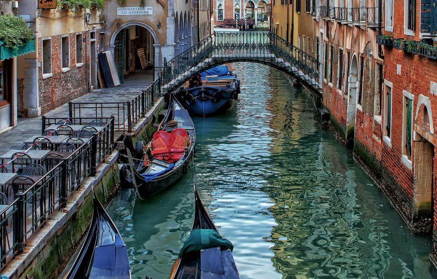 Pearls of Italy: Semi Private Tour in 12 Days