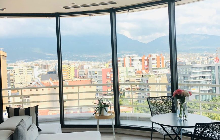 Apartament me qira ditore ne qender te Tiranes: 8500 Lek/Nata