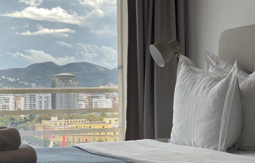 Studio apartament me qera ditore ne qender te Tiranes: 5900 Lek/Nata
