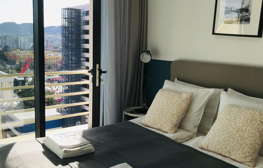 Studio apartament me qira ditore prane Sheshit Skenderbej: 5900 Lek/Nata