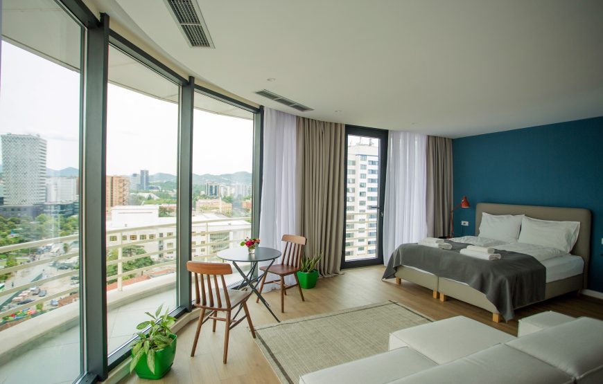 Apartament me qira ditore ne qender te Tiranes: 8500 Lek/Nata
