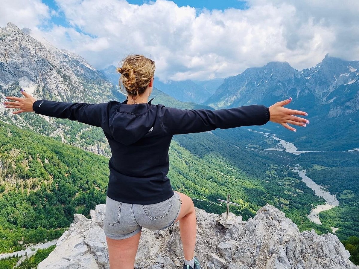 Self-Guided Hiking Tour: Theth, Valbona & Koman Lake in 5 days