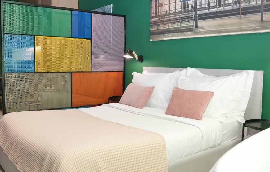 Ambassador Skyline 1: 12000 Lek/Nata