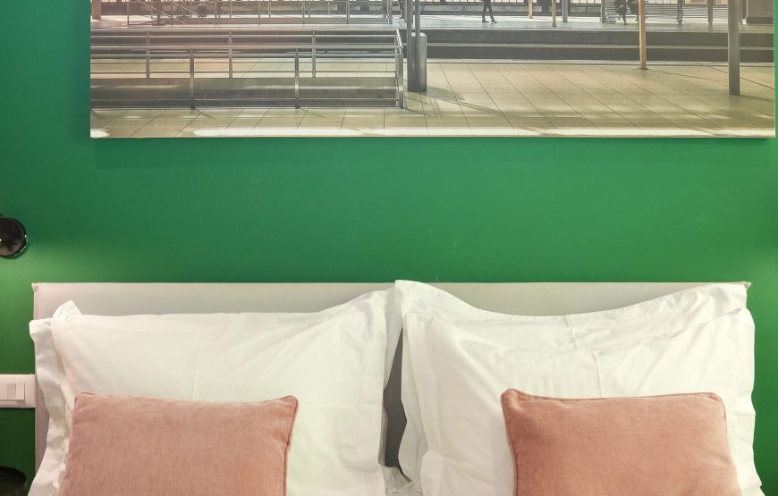 Ambassador Skyline 1: 12000 Lek/Nata